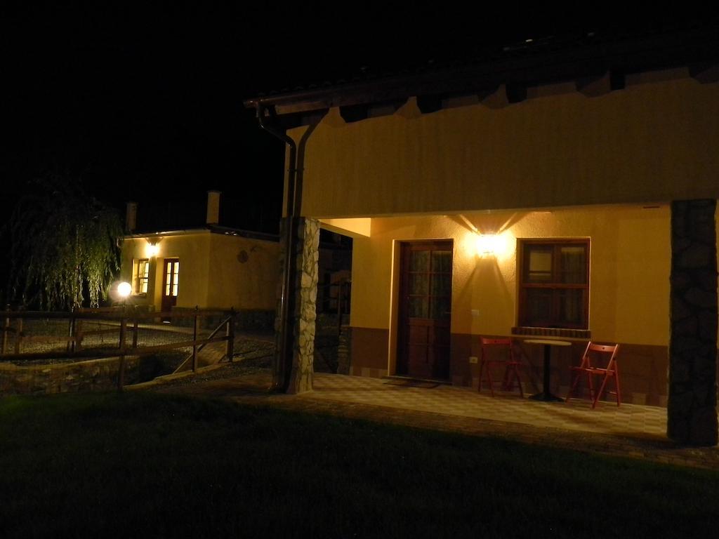 Agriturismo Rio Castello Marina dʼMarina dʼAndora Rom bilde